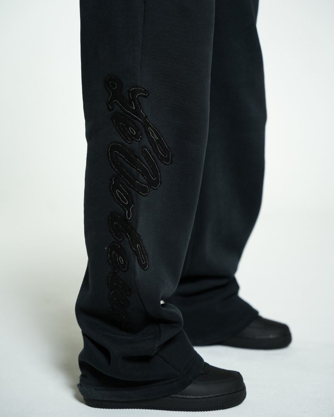 FEMALE PANTS BLACK