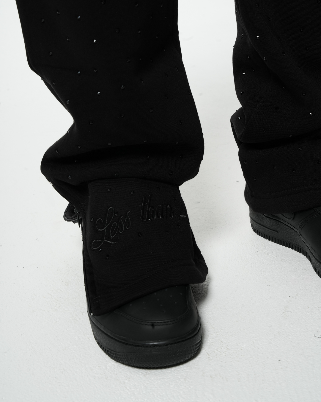 LT2 PANTS BLACK GALAXY