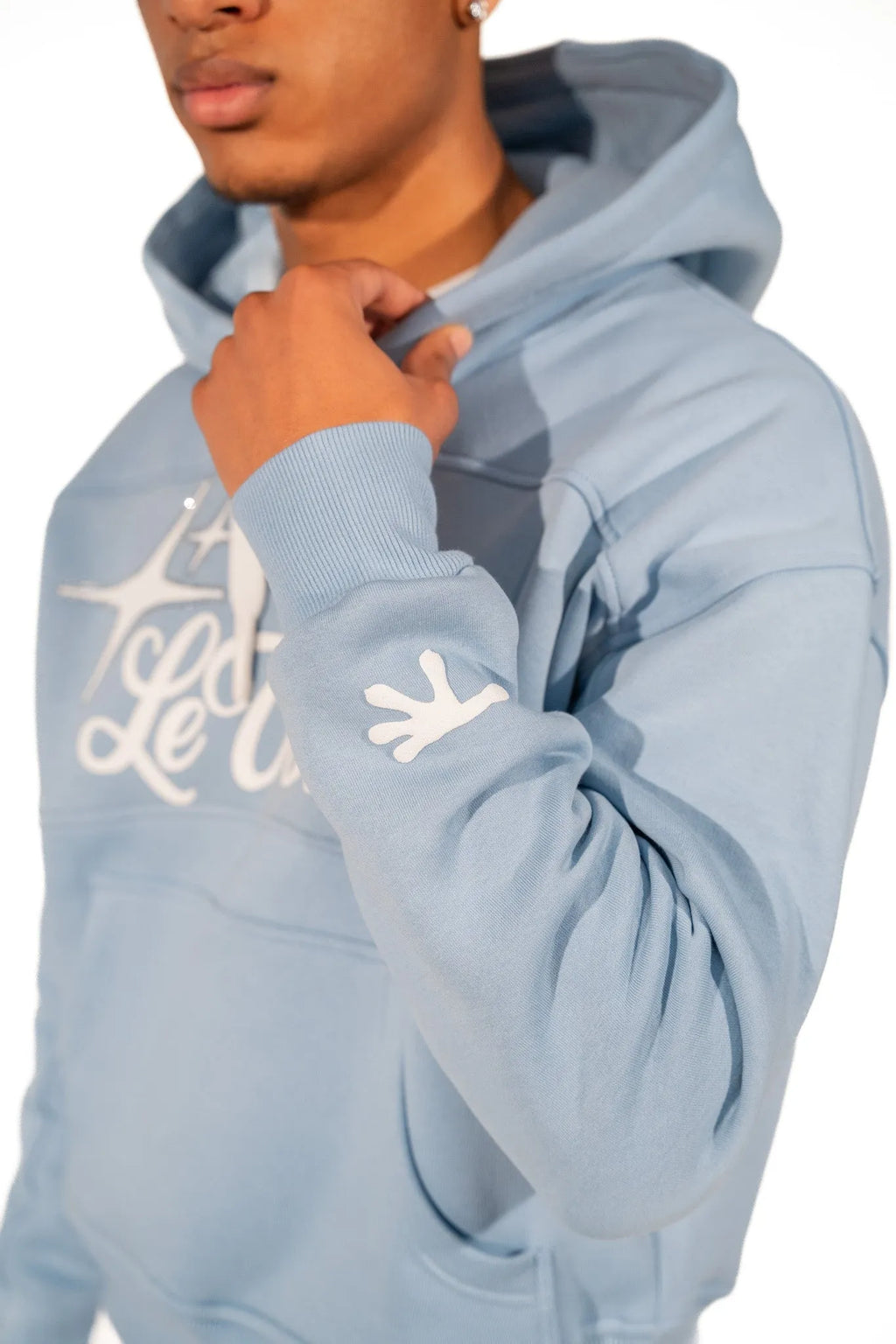 LT2 BABYBLUE HOODIE - LeVoleur