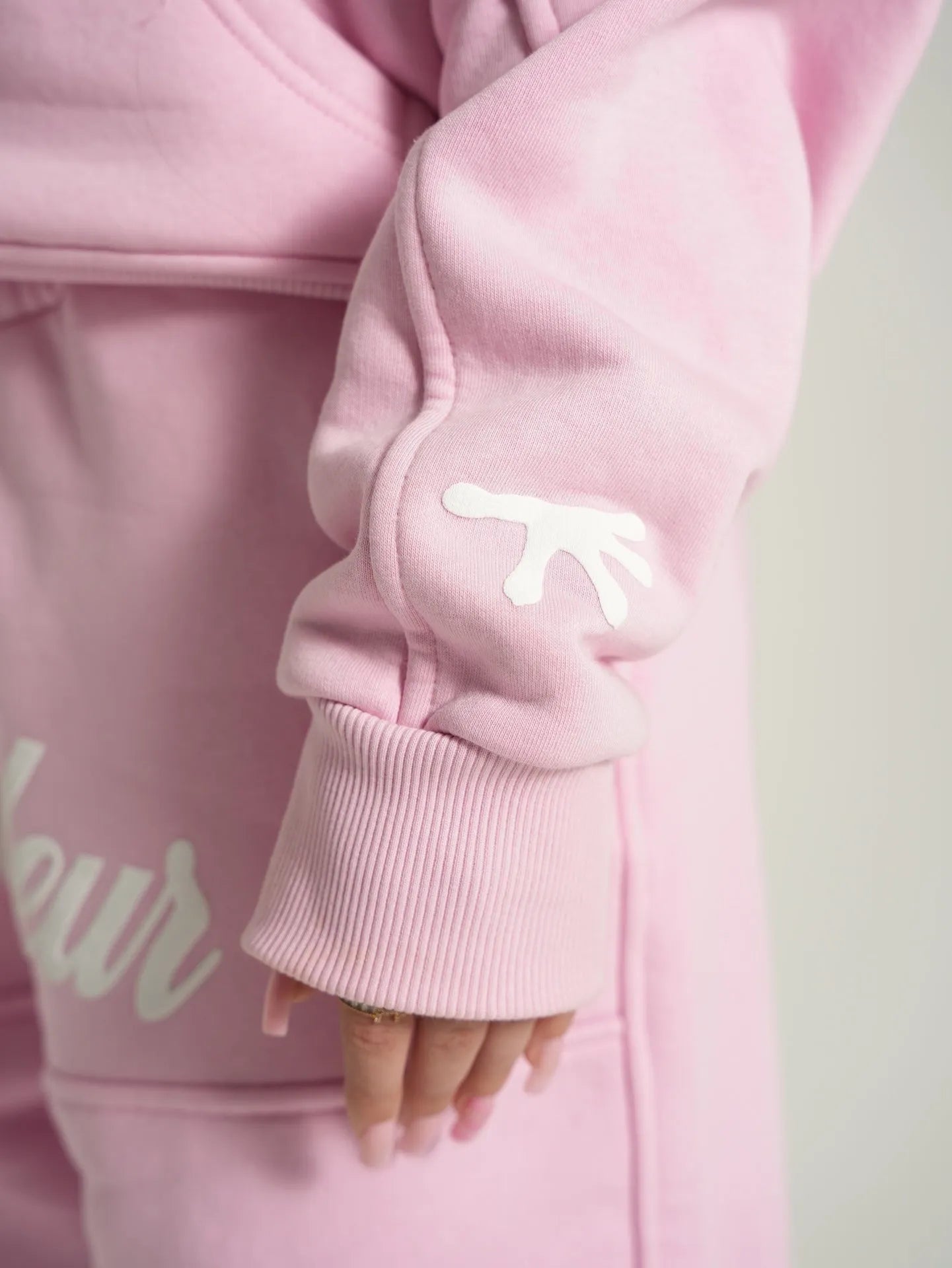 LT2 HOODIE BABY PINK - LeVoleur