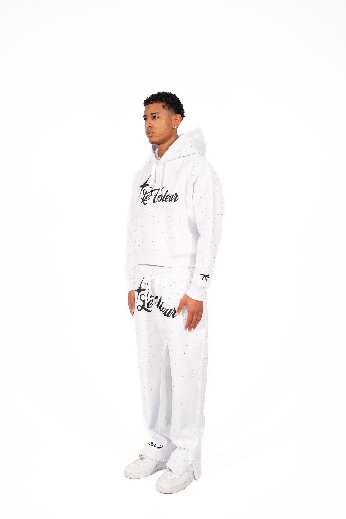 LT2 WHITE HOODIE - LeVoleur