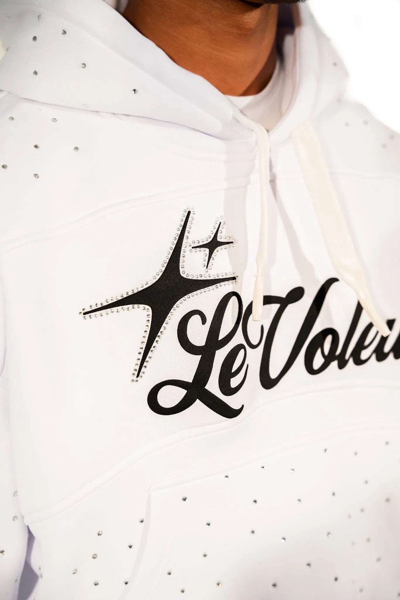 LT2 WHITE HOODIE - LeVoleur